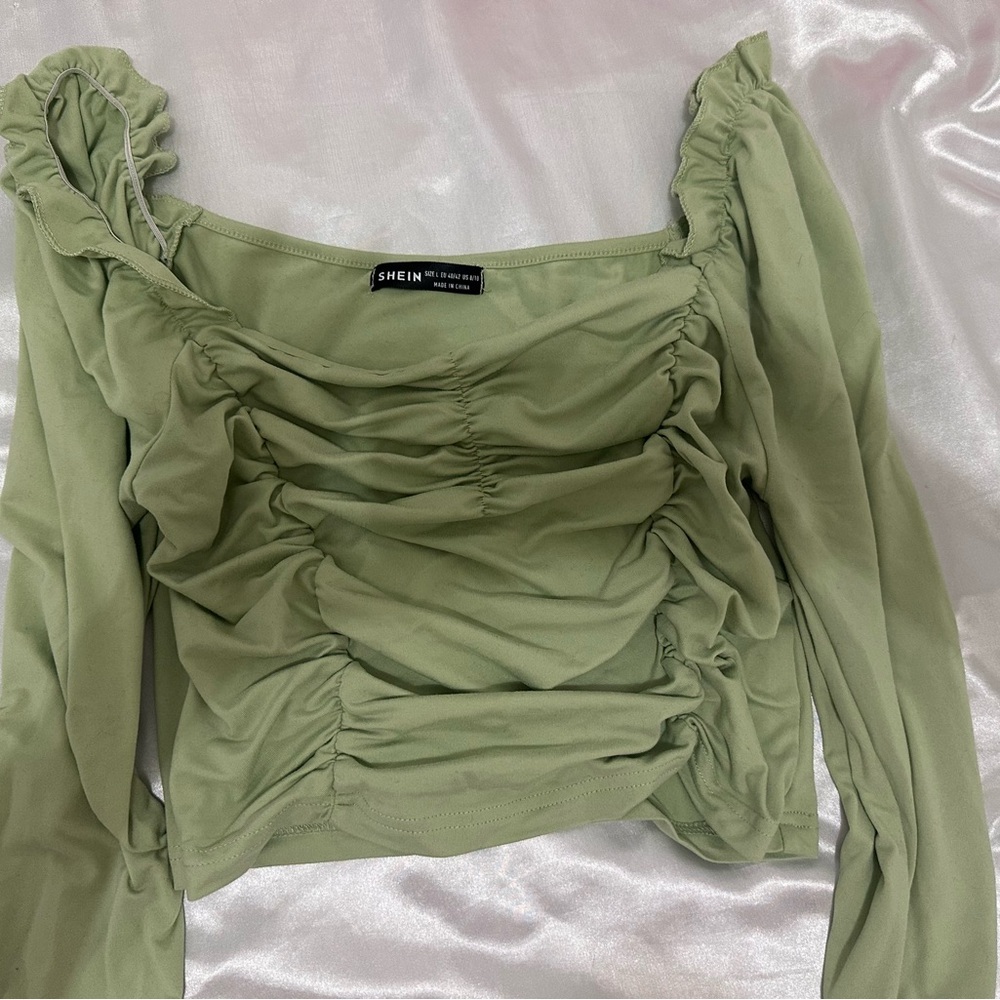 Green Ruched Long Sleeve Croptop